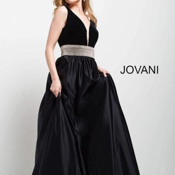 Jovani Satin Velvet Satin Gown Size 00 - Picture 3 of 10